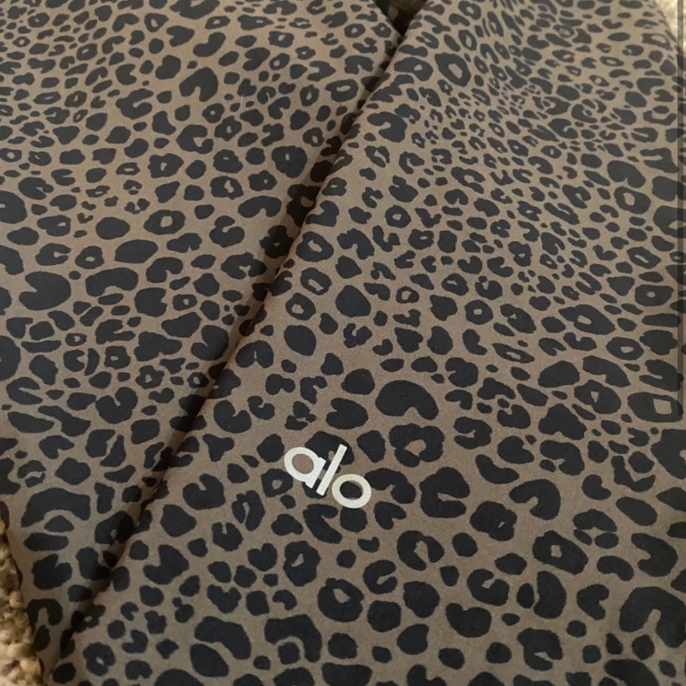 Alo Yoga Vapor Leopard Leggings
